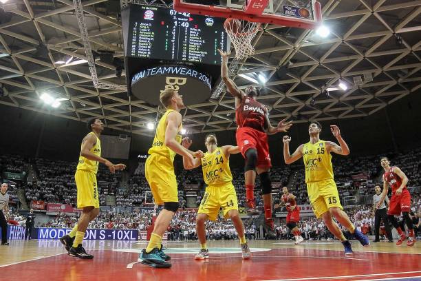 尤其是在纳 尤其是在纳