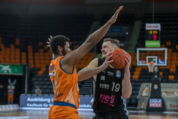 情侣们亲密 情侣们亲密